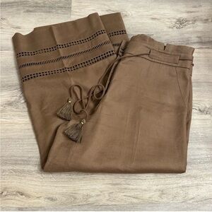 White House Black Market Brown Cropped Pants
